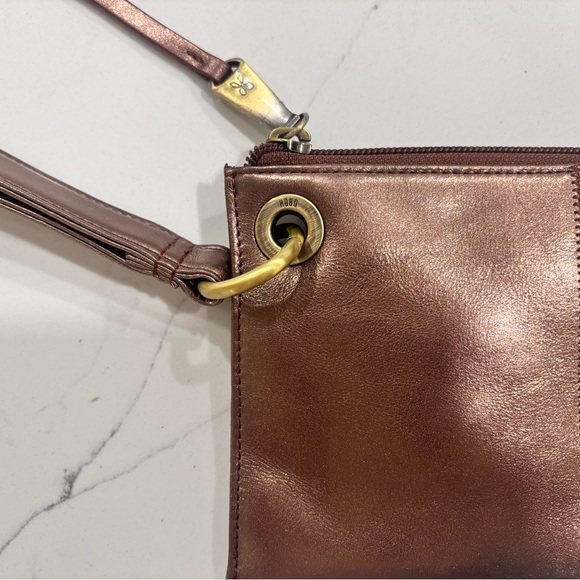 HOBO - Vida Leather Wristlet - Bronze - Picture 5 of 9